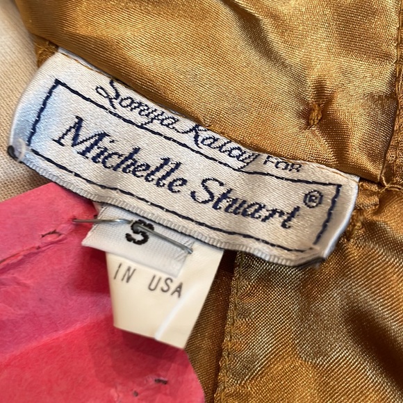 Michelle Stuart gold top - Picture 4 of 4